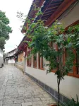 Zen Holiday Inn (Lijiang Ancient City Sifang Street) Hotels near Mu's Mansion