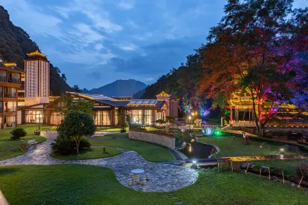 Mountain Fanjing Qixi Resort