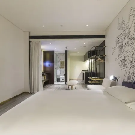 MUYI Hotel Hongqiao Hub Shanghai فنادق في شنغهاي
