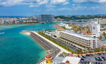 DoubleTree by Hilton Okinawa Chatan Resort