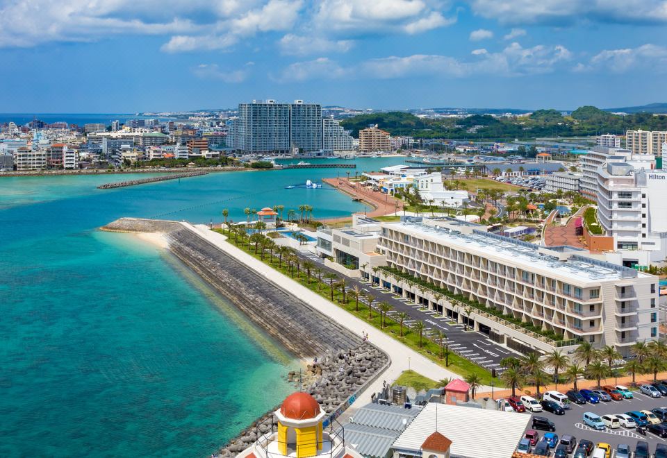 3. 더블트리 바이 ..