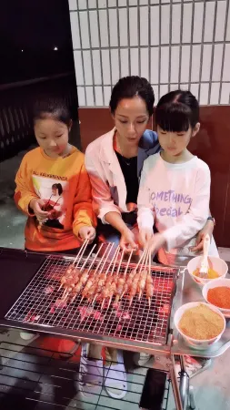 Qidong Chenlaosan Hotel Отели рядом с достопримечательностью «Туристический курортный округ Угле-Западный Валентина»