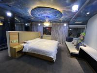 北京V-MAX威斯风尚主题酒店 - 商务大床房