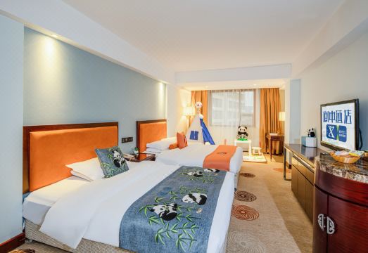 5. 청두 랑중 호텔..