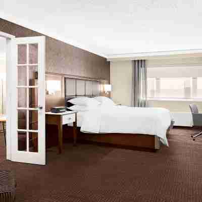 Sheraton Laval Hotel Rooms