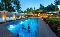 Meridian Adventure Marina Club & Resort - Pools