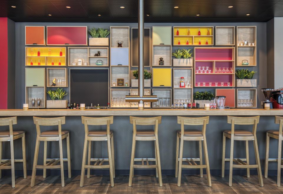 3. 인터시티호텔 부..