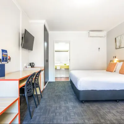 Nightcap at Ferntree Gully Hotel Motel Hotels near William Ricketts Sanctuary