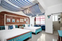 Zouzou Tingting Boutique Hotel (Sanya Dadonghai Branch) - غرفة مطلة على الجبل
