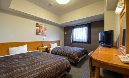 Hotel Route-Inn Tsubamesanjo Ekimae - Housity