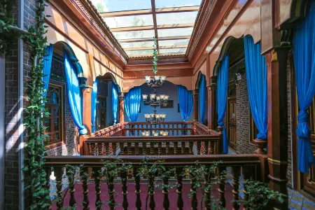 Kashgar Yuxinju Inn (Kashgar Ancient City Branch) Отели рядом с достопримечательностью «Xiang Fei Park»