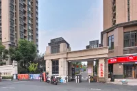 Xinyang Yunzhi Hotel