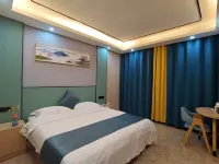 Mercure Yichun Golden Bay Hote