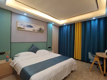 Mercure Yichun Golden Bay Hote Отели рядом с достопримечательностью «Yichun University»