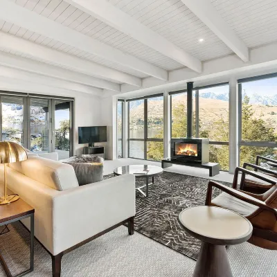 The Rees Hotel, Luxury Apartments & Lakeside Residences Hotels near Deer Park Heights Queenstown