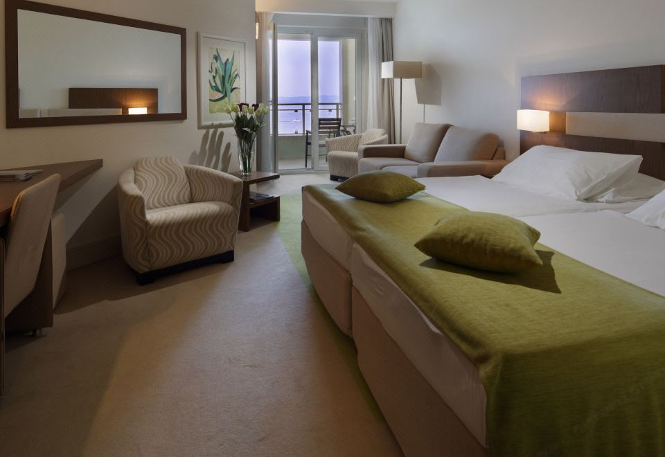 Hotel Facility 2