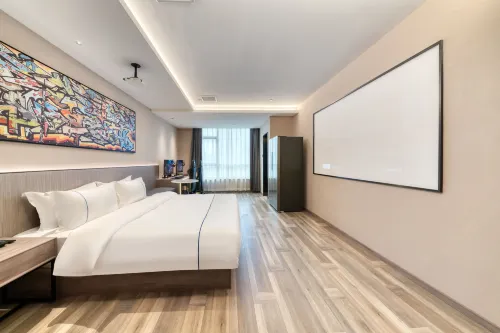 ReMAX Remai E-sports Hotel (Ningbo Yinzhou Impression City Wanda Plaza)