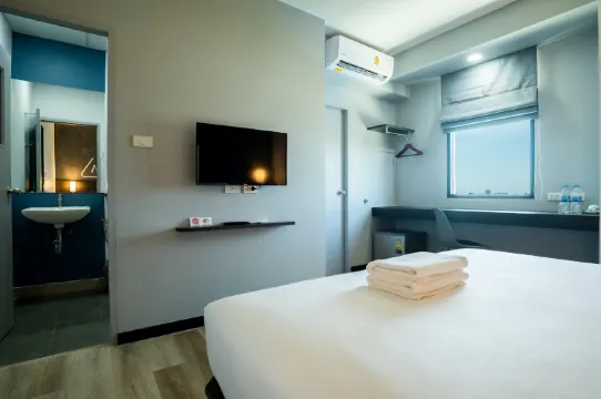 ห้องสแตนดาร์ด เตียงใหญ่ 1 เตียง