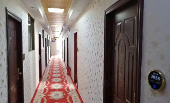 168 Yiyang Fashion Hotel