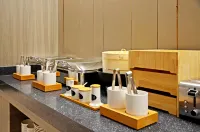 Taifeng Smart Holiday Inn (Leather City Ancient City)