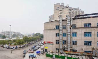 Yongkang Dongni Select Hotel