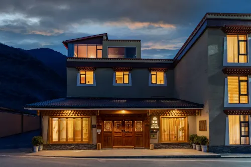 Jiuzhaigou FunShine B&B