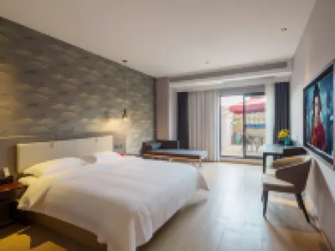 Moonlight Hotel in the City (Wing Yi Plaza) Hotels in Daying