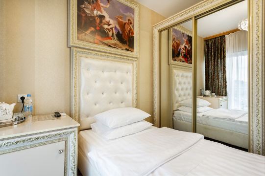 Grand Belorusskaya Hotel Overview