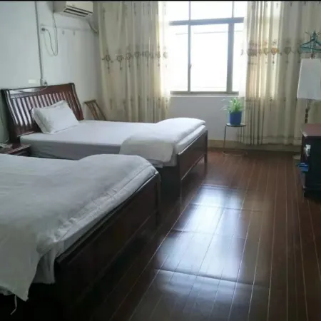 Xingan Zhanqian Hotel