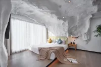 SYYF  Xiangshan Promise Hotel Guilin（Xiangbishan Liangjiang Sihu Branch） Hotels near Zizhou Island