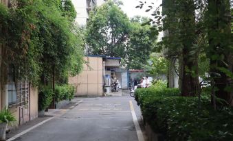 Wuji Nianhua Hotel