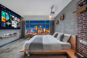 Xunmeng Themed Homestay (Jiefangbei Area Hong Ya Dong)