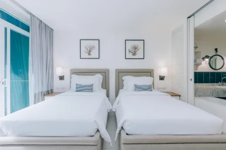 Sugar Marina Hotel - Nautical - Kata Beach Отели рядом с достопримечательностью «Local Dive Thailand»