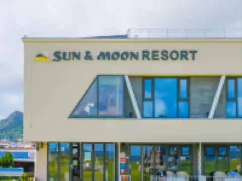 Sun and Moon Resort Hotels in der Nähe von Bomunsa-Tempel