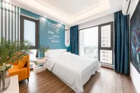 Banyan  Tree  Hotel  (Liaocheng University)