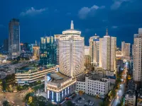 Kunming Zhongwei Tianheng Grand Hotel (Kunming Old Street Nanping Pedestrian Street) Hotels near كونمينغ هال