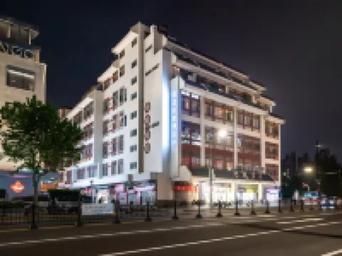 Sushi Light Luxury Hotel (Shanghai Bund Chenghuang Temple Branch) Hoteles cerca de Yu Garden