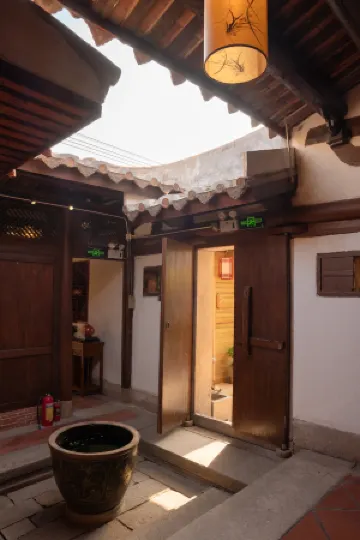 Minnan Yuqing Courtyard Homestay (Kaiyuan Temple Branch, West Street, Quanzhou Ancient City)