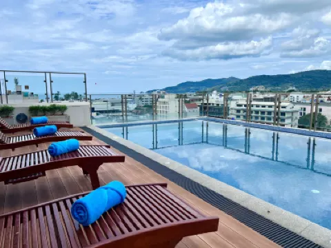 セントロ ワン パトン バングラロード周辺のホテル