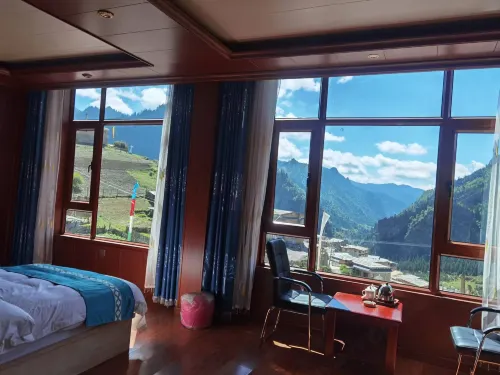 Diebu Zhagenadawa Holy Homestay
