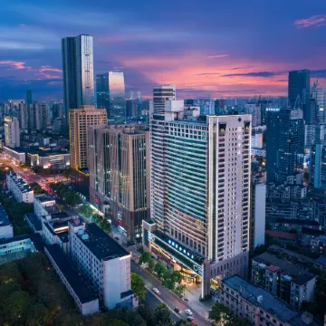 Lead-Goal Premier Hotel