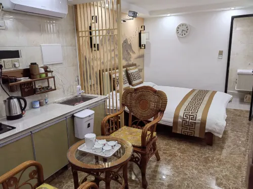 Qiju • Garden B&B (Huanghe 2nd Road Shop)