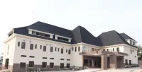 Ibom Waterfall Resorts and Suites Các khách sạn gần 79 steps Arochukwu Waterfalls