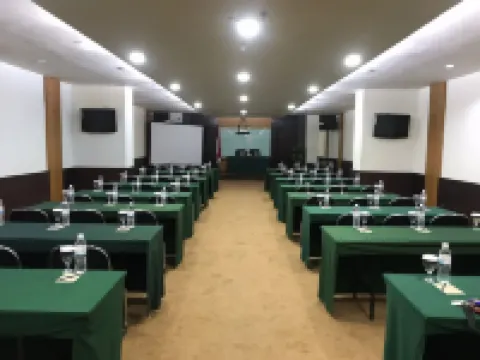 อมาลิอา โฮเทล ลัมปุง โรงแรมในEngal