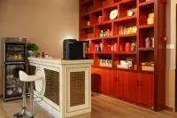 Zhumu Hotel (Ganzi Luoblin Plaza) - 2-Star