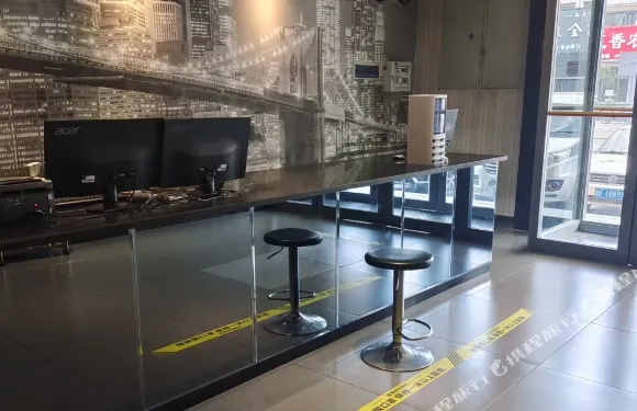 速伯商務酒店（靖宇河南街店）