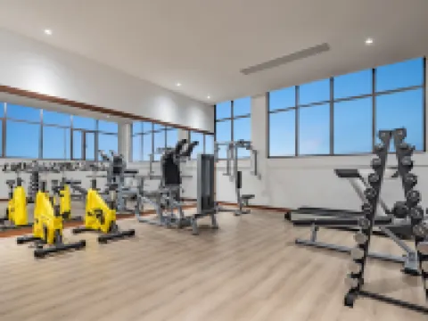 九天紅飛開元ホテル 利川のホテル