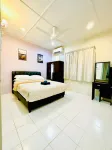 Corner Lot Taman Bahagia Batu 7 ( 2Minutes to Airport) Hotels in Sandakan
