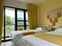 mingyuehuafang tie-dye guesthouse