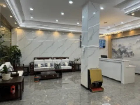 Tangfan Grand Hotel Hotels in Dengqen